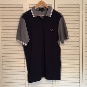 Fred Perry polo.